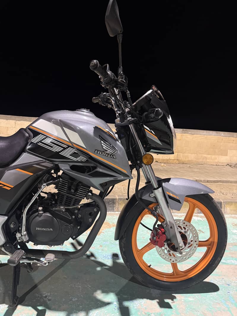 Honda CB 150F 2