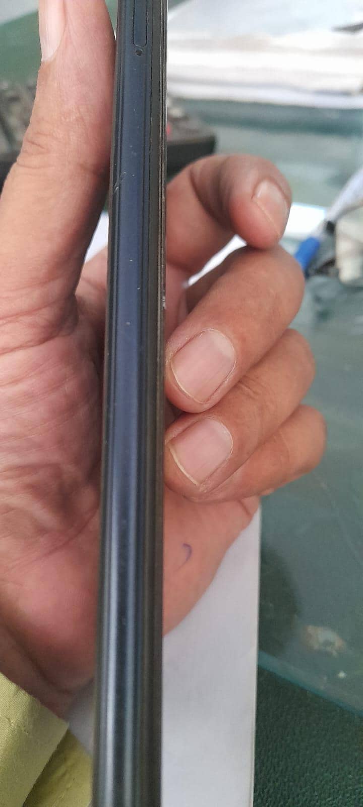 V2043 1