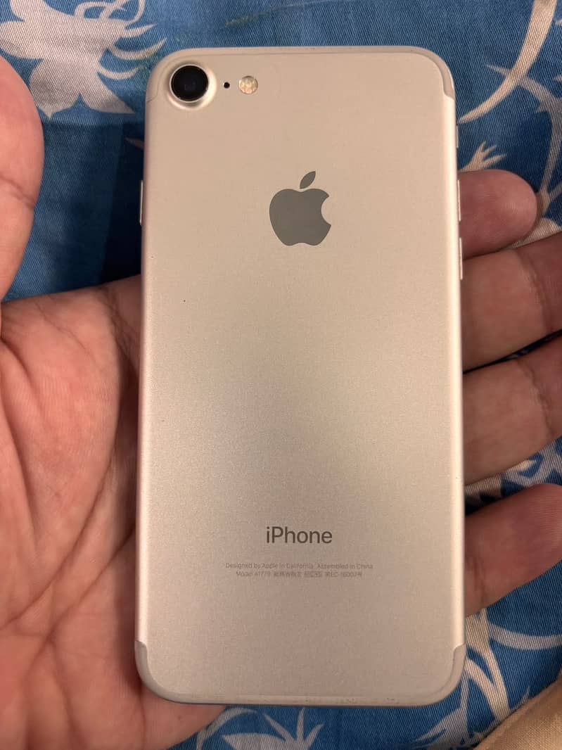 iPhone 7 new condition 0