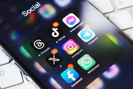 i am looking for someone to handle my Instagram