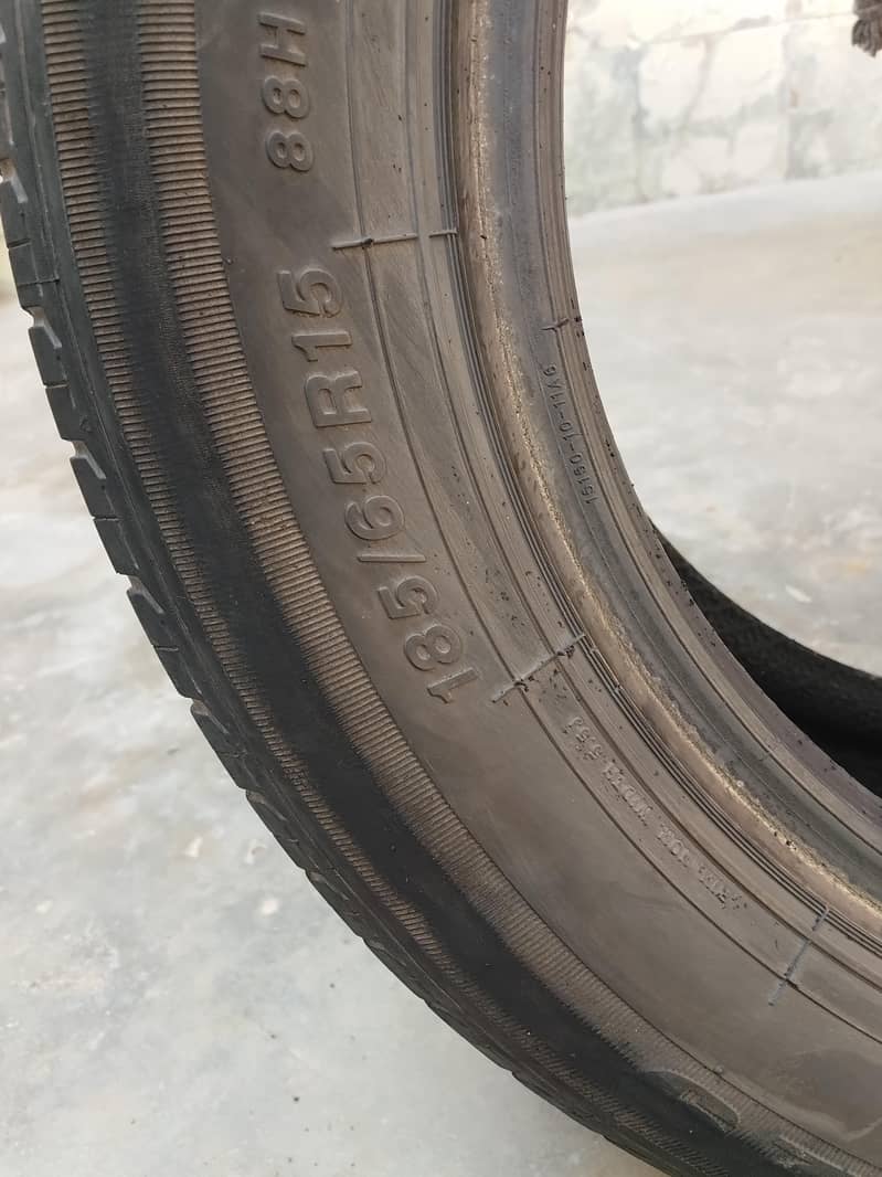 4 tyer 3