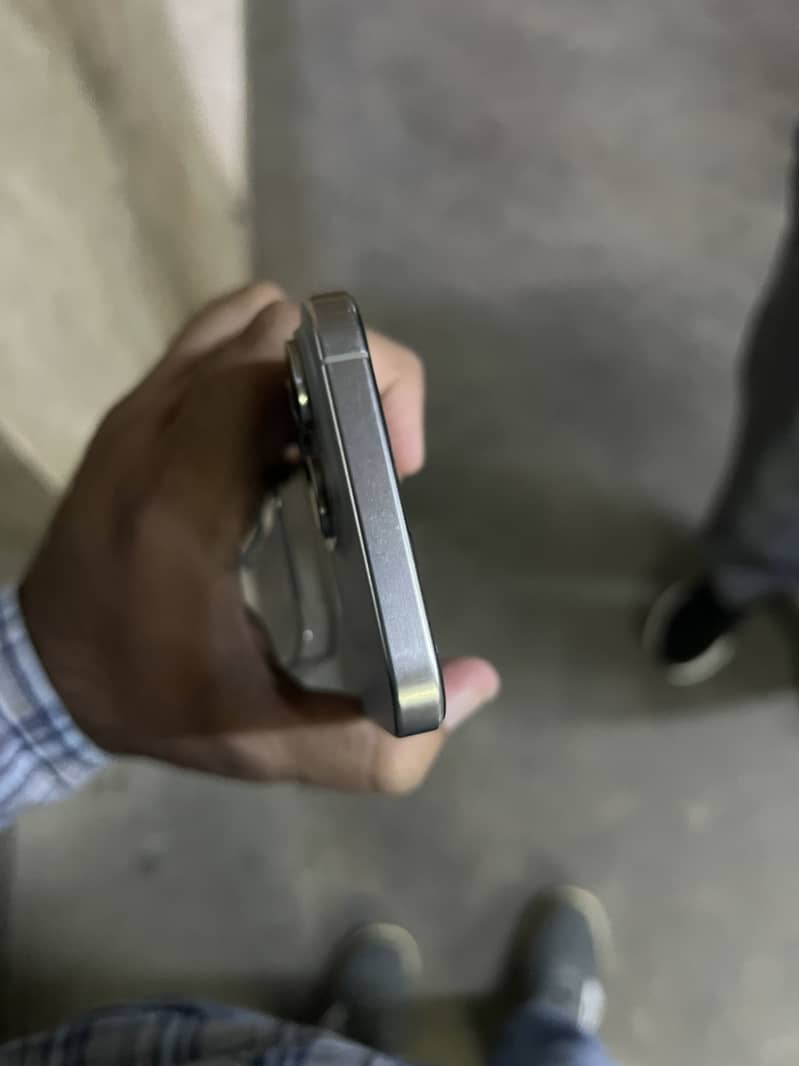 Apple iPhone 15 plus 1