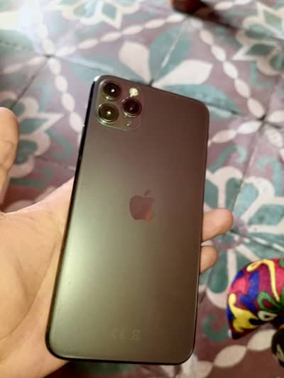 I phone 11 pro max 256gb