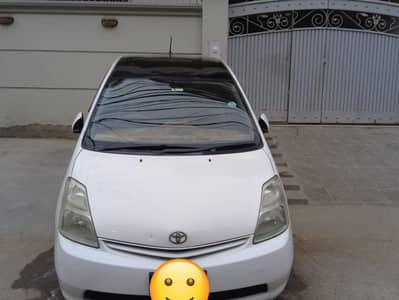 Toyota Prius model 2011 for quick sale