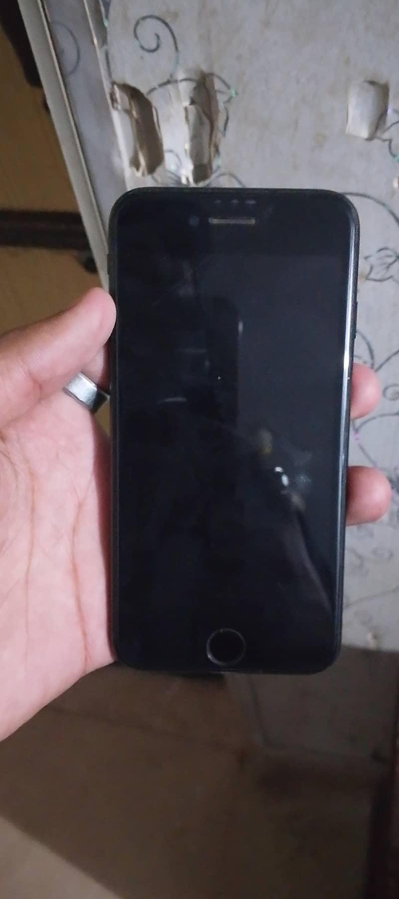 Apple iPhone 7 1