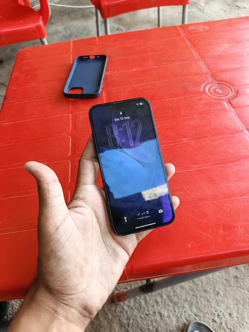 Apple iPhone 13 1