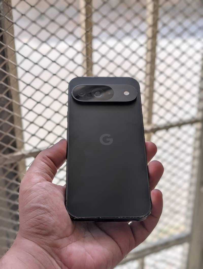 Google Pixel 9 3