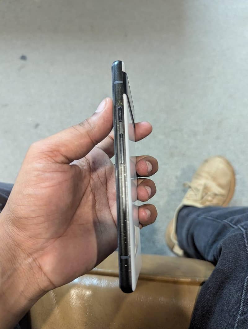 Google Pixel 6a 1