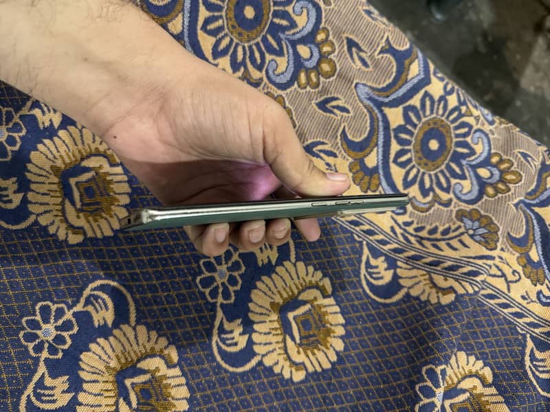 Infinix Note 40 Pro 5