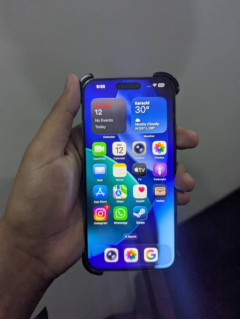 Apple iPhone 15 Pro Max 2