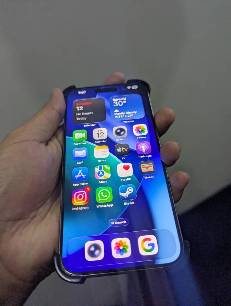 Apple iPhone 15 Pro Max 3
