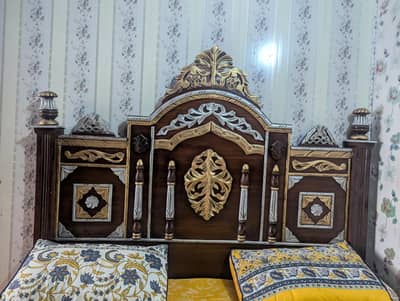 Bed wooden only 1 month use