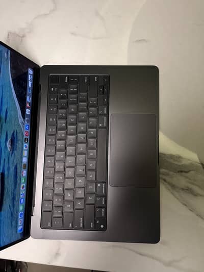 Macbook pro m3 pro chip — 18/512 — 10-10 condition