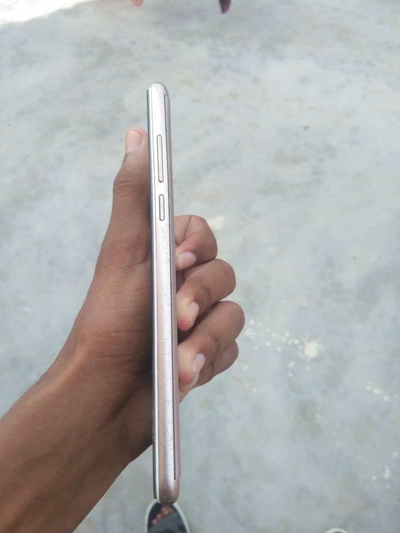 Honor 7C 3