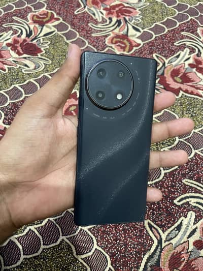 tecno camon 30s 8,256