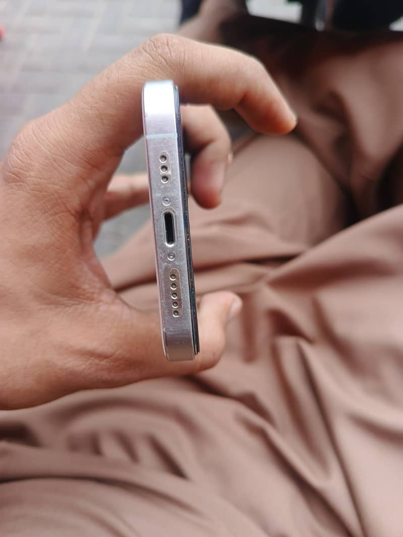 Apple iPhone 12 Pro 1