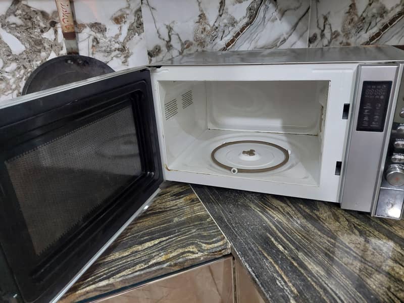 Microwave Oven 3