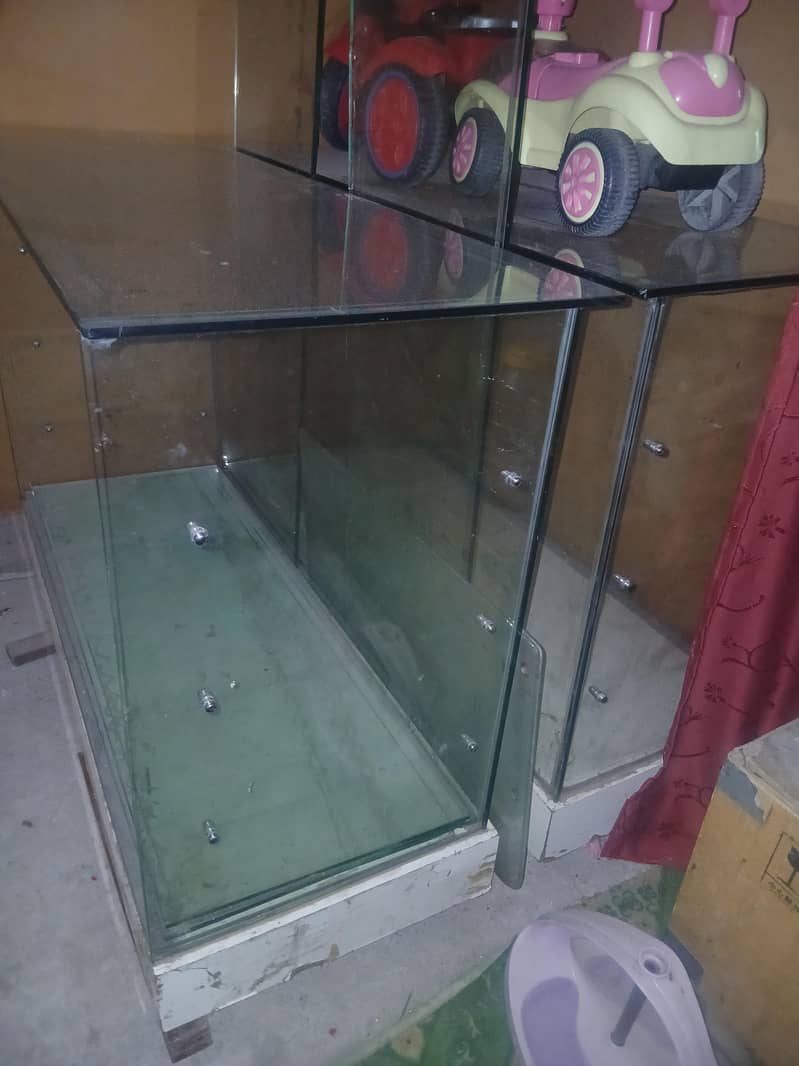 Glass Counters 2