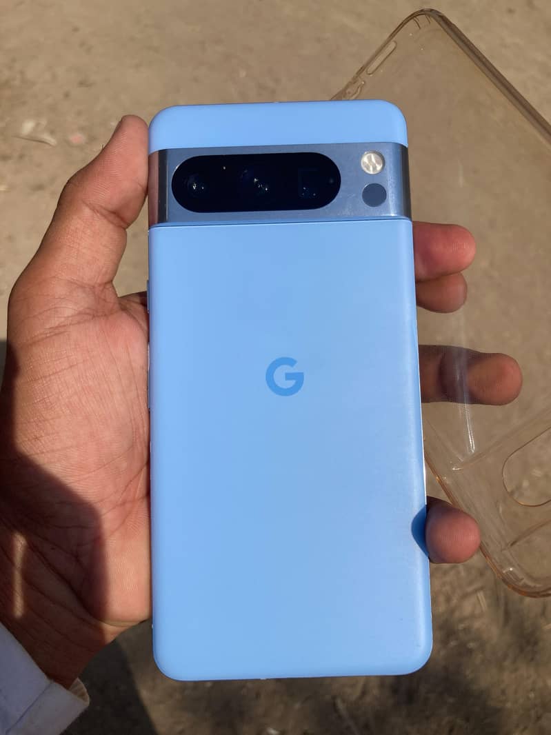Google Pixel 8 Pro 0