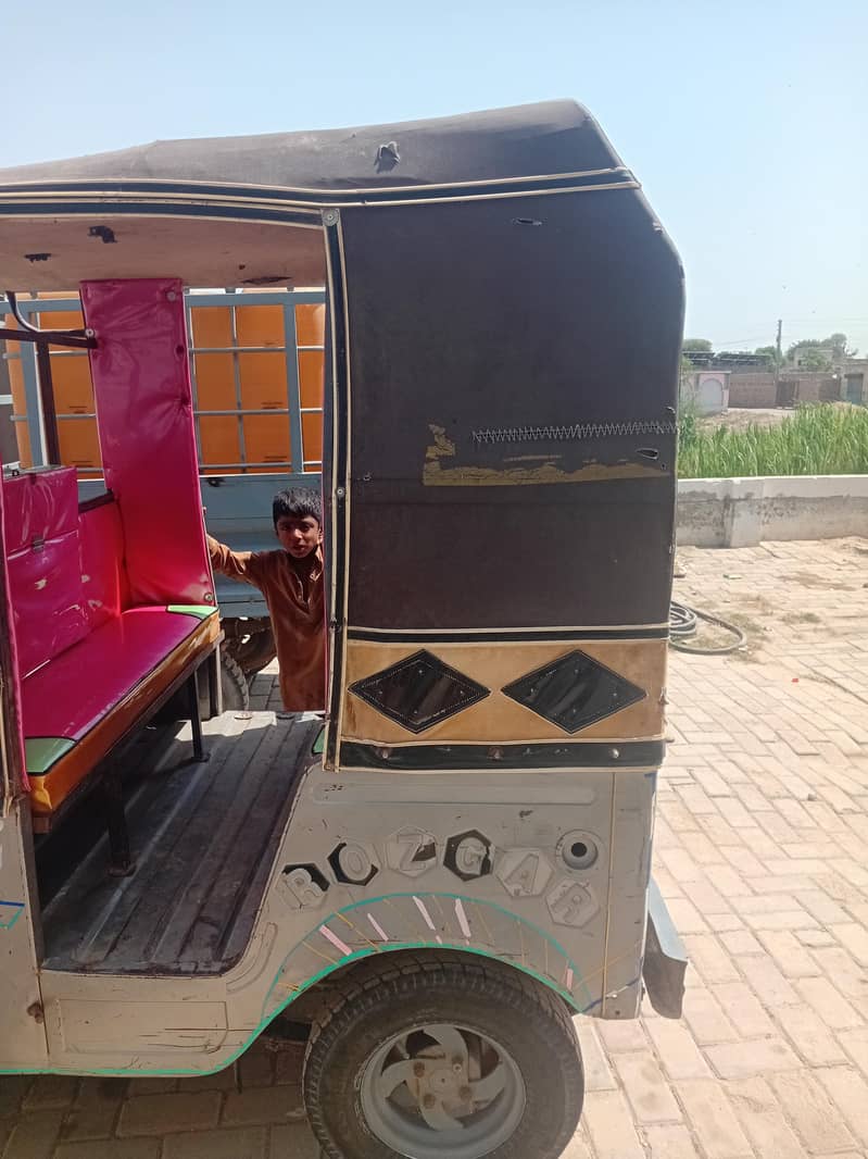 Auto Rickshaw 8