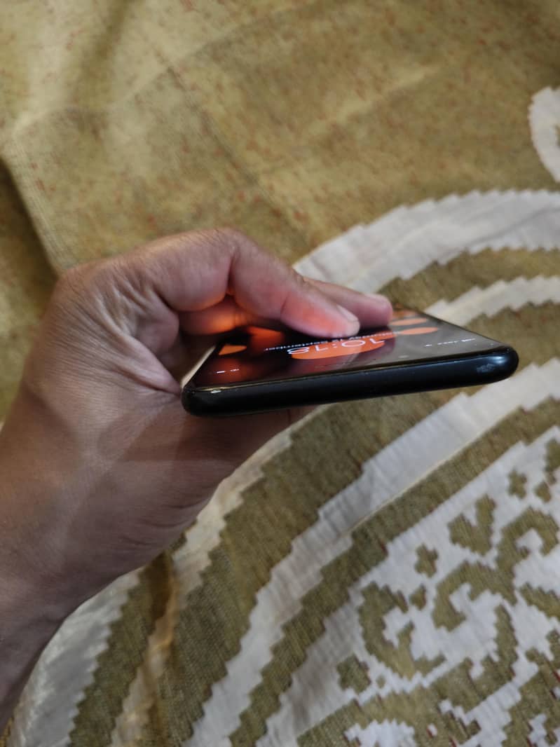 Apple iPhone 7 Plus 4