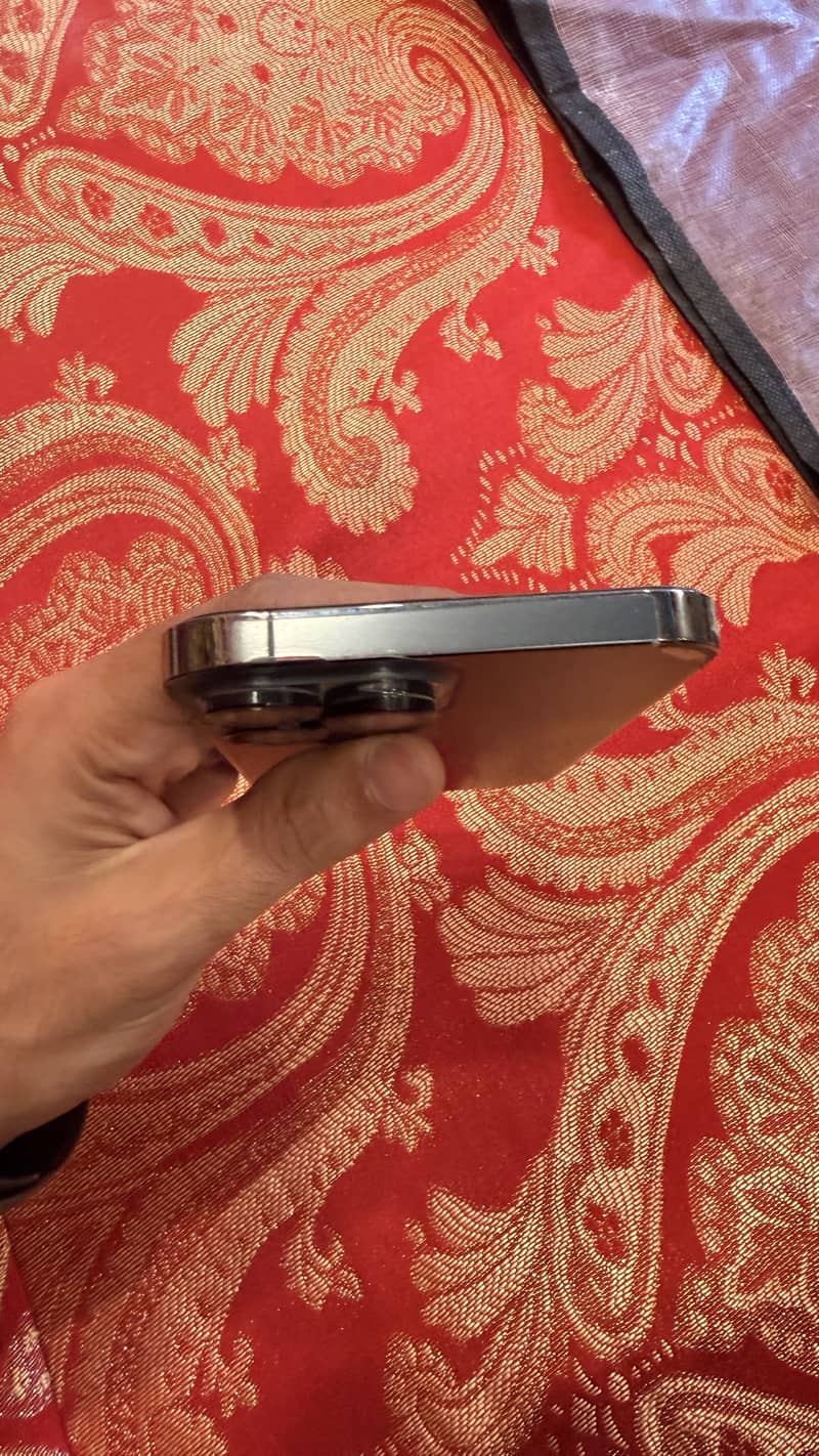 Apple iPhone 13 Pro Max 5