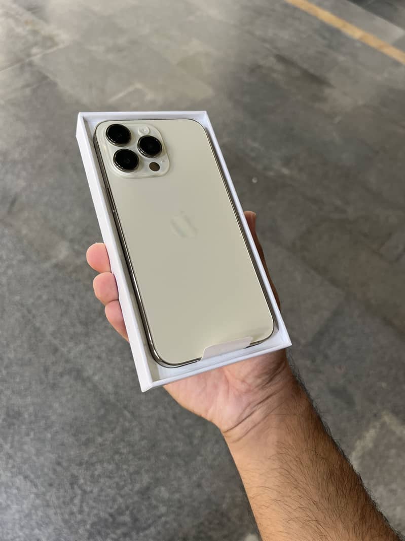 Apple iPhone 14 Pro Max 3