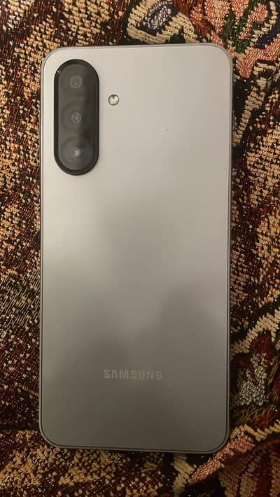 Samsung A17 8/256