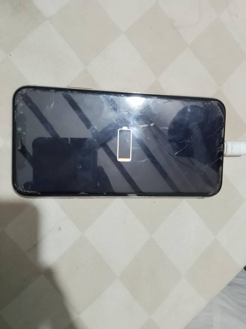 Apple iPhone X 3