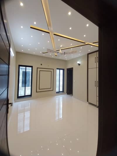 10 Marla Brand New Triple Story House For Sale In LDA Avenue 1 Block J Lahore | 6 Bed | 7 Bath | Park Facing | 3 Kitchens