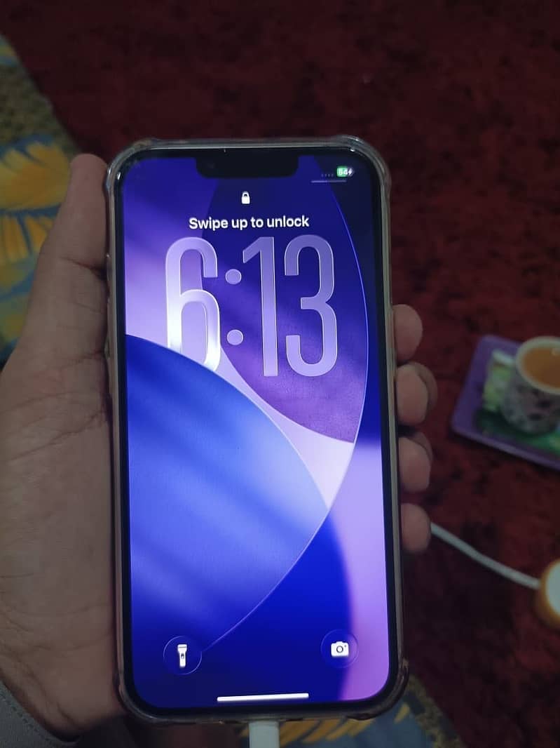 Apple iPhone 13 5