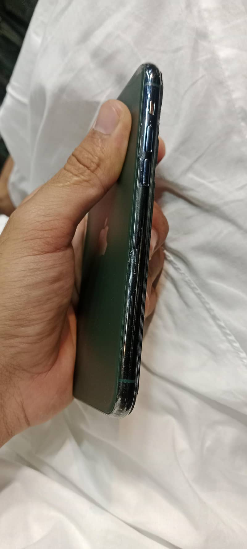 Apple iPhone 11 Pro 1