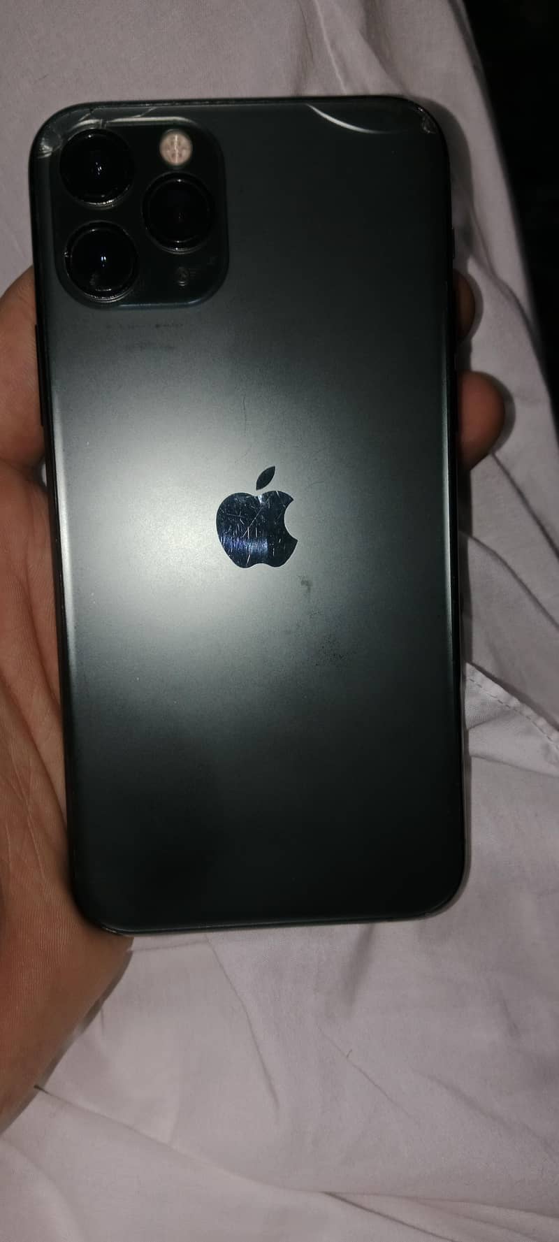 Apple iPhone 11 Pro 3