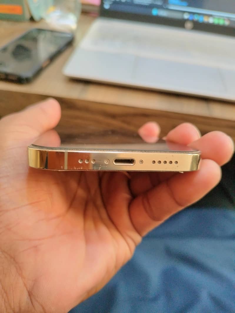 Iphone 12 Pro 4