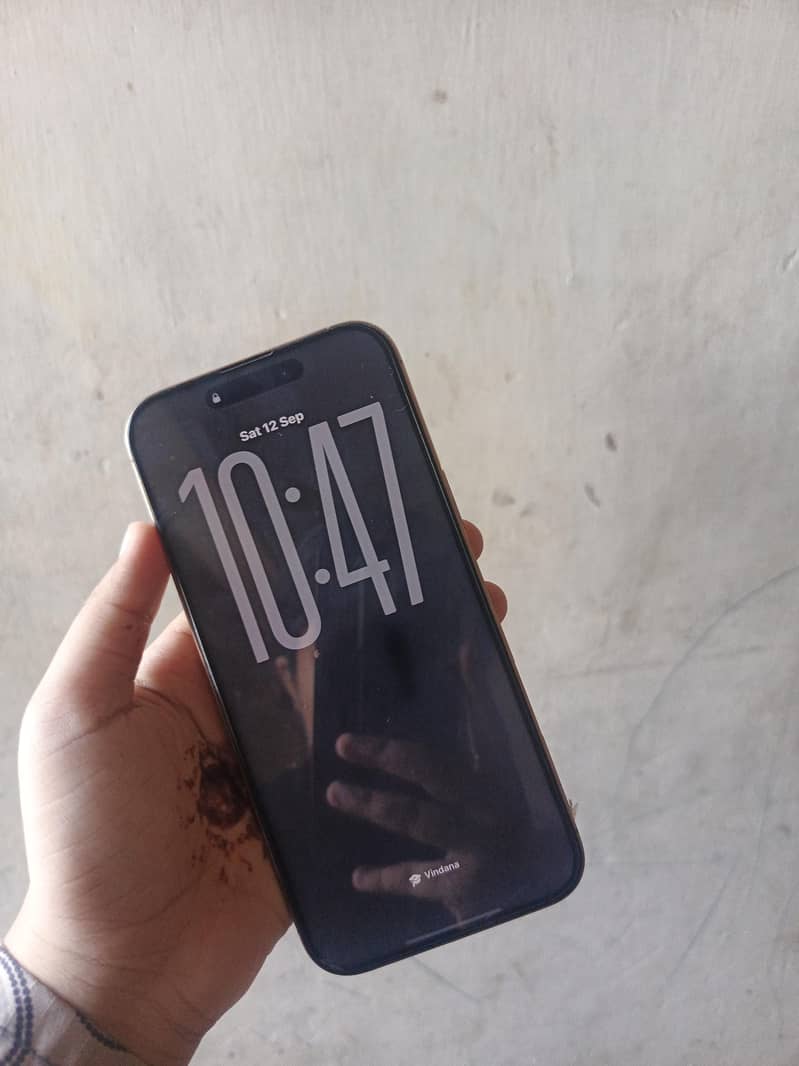 Apple iPhone 16 Pro Max 3