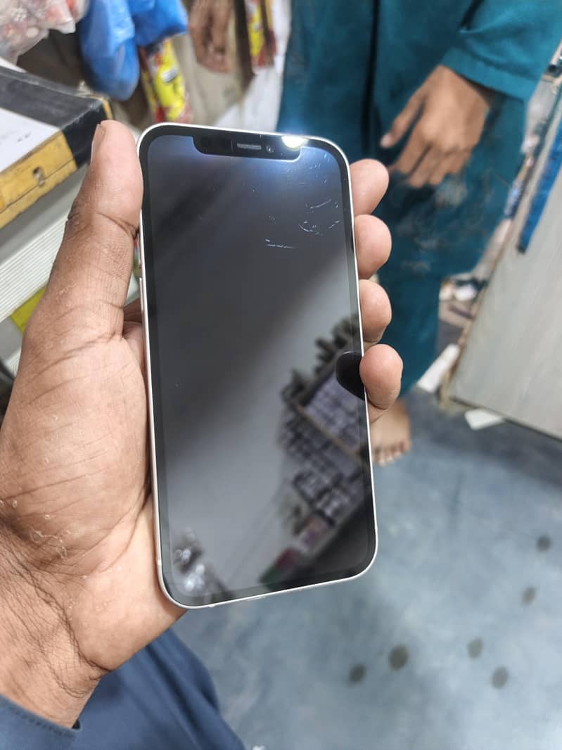 Apple iPhone 12 5