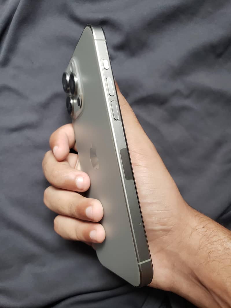 Apple iPhone 15 Pro Max 15