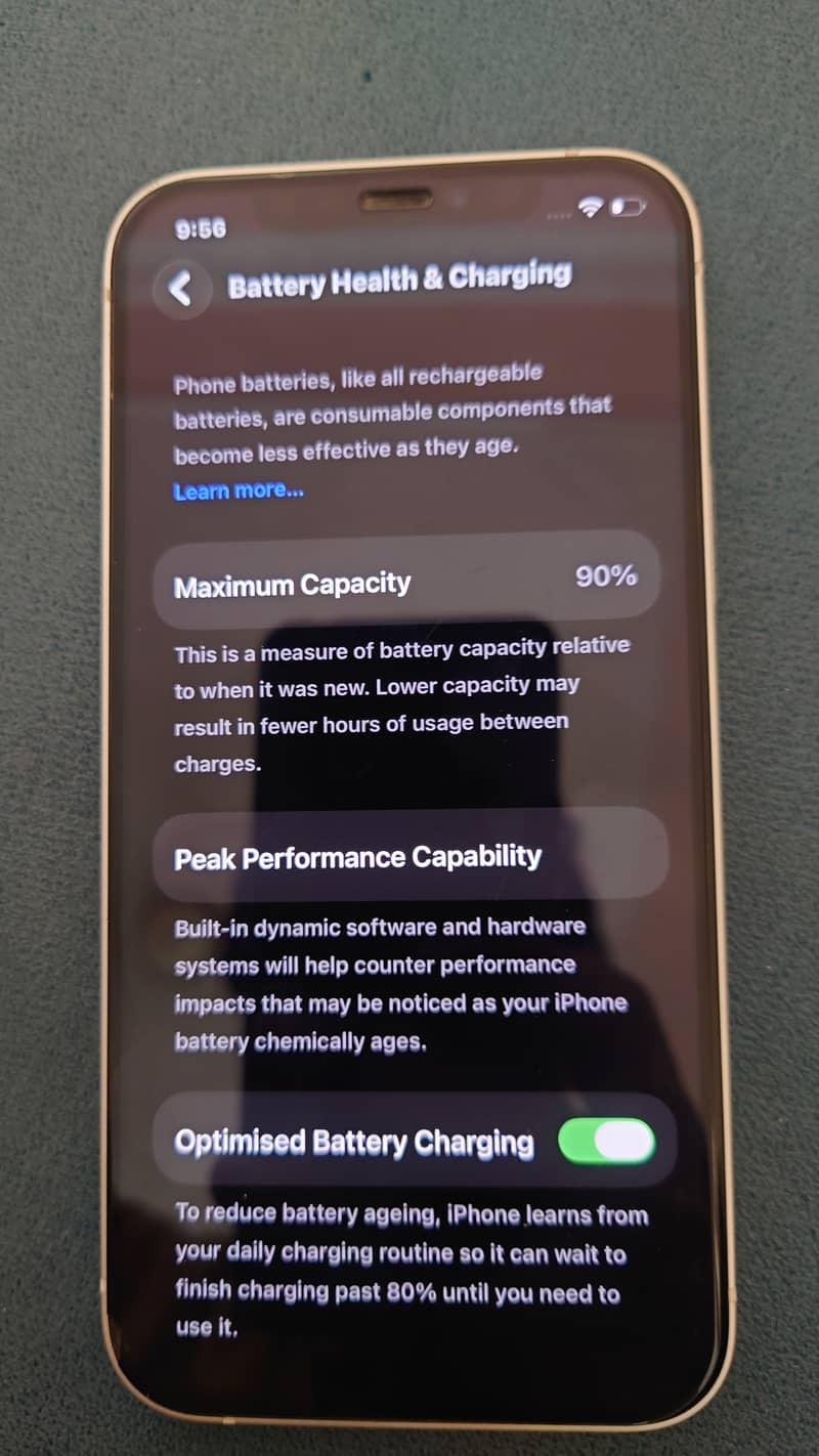Apple iPhone 12 3