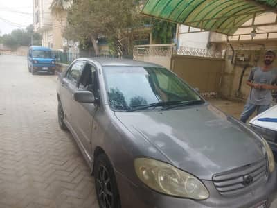 Toyota Corolla SE Saloon 2003