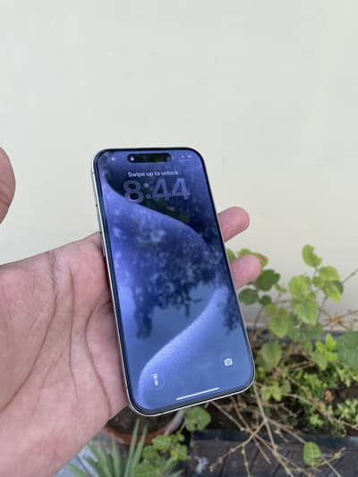 Apple iPhone 15 Pro