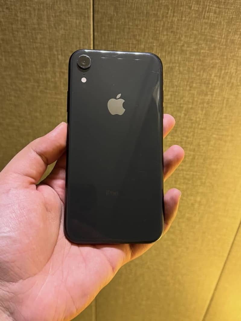 Apple iPhone XR 0