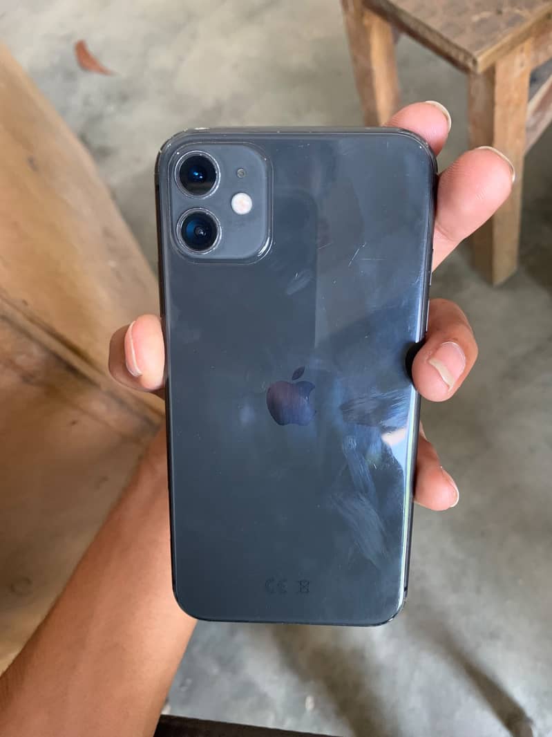 Apple iPhone 11 3