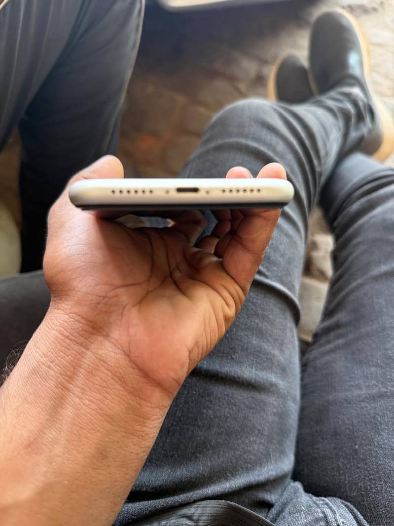 iPhone 11 1