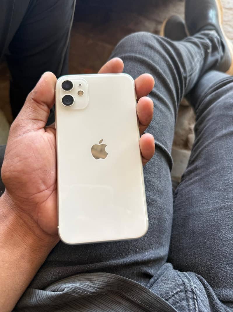 iPhone 11 2
