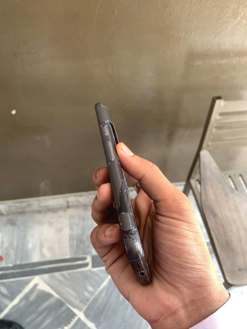 Google Pixel 8 3