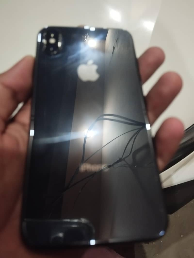 Apple iPhone X 4