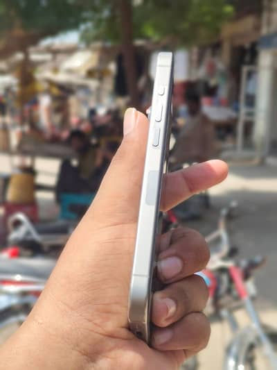 Apple iPhone 15 Pro