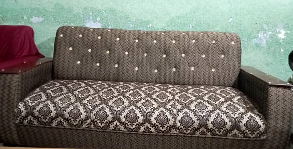 5 seater sofa set for sale with their covers