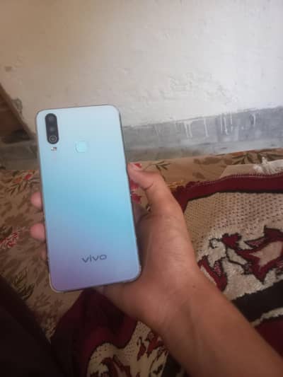 Vivo Y17
