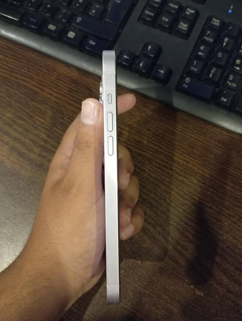Apple iPhone 14 plus 3